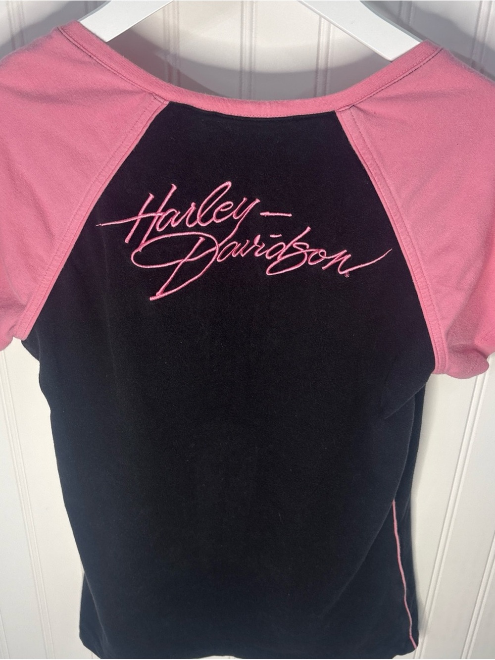 Harley-Davidson Black & Pink V-Neck Raglan Tee Shirt - Picture 5 of 5